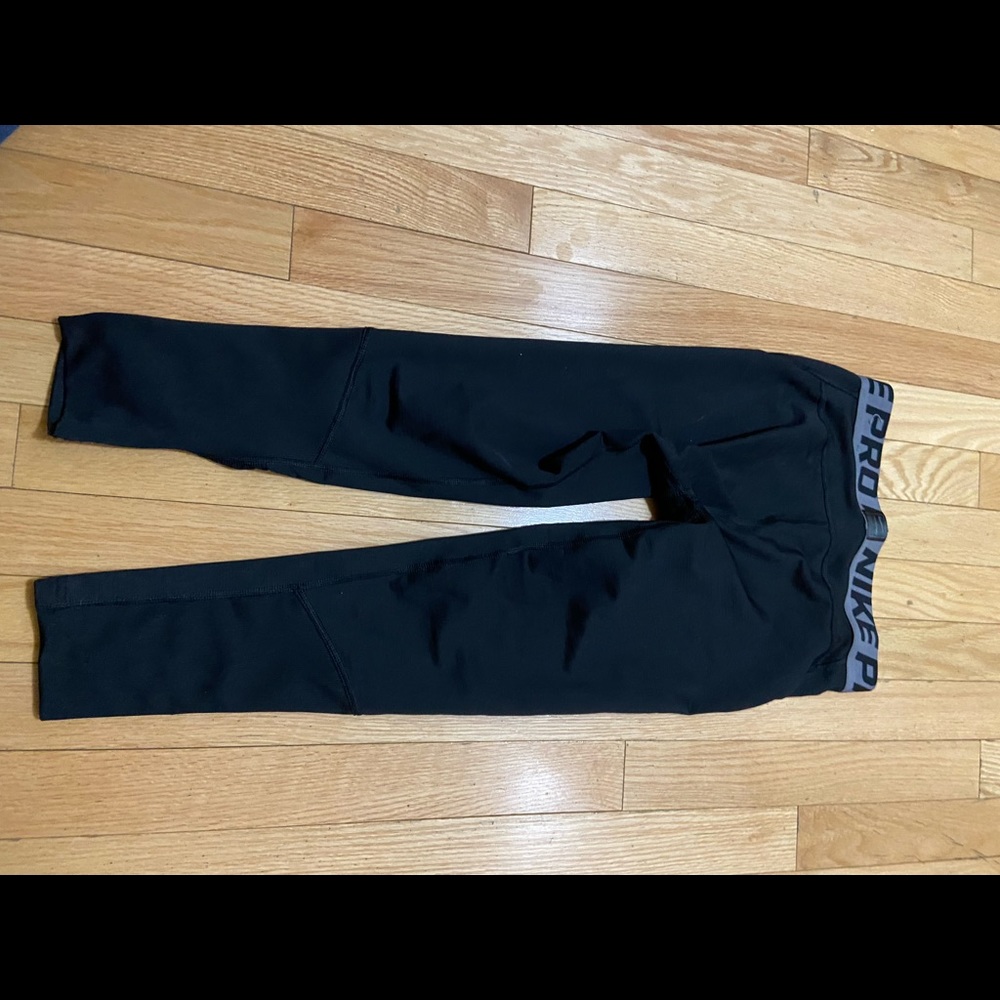 Nike Pro Dri Fit Capri - Picture 3 of 3